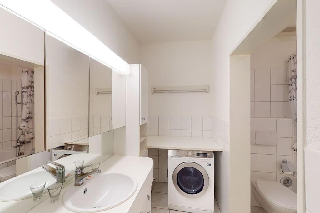 Executive 1 Bedroom Flat, City Center Zürich Eksteriør bilde